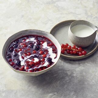 Rote Grütze mit Sahne Rote Grütze mit Sahne