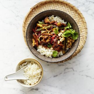 Spargel-Wok mit Schweinefilet Spargel-Wok mit Schweinefilet