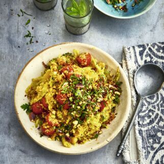 Safran-Couscous mit
Kichererbsengemüse Safran-Couscous mit
Kichererbsengemüse