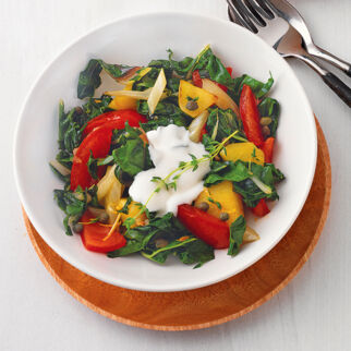 Mangold mit Tomaten, Kartoffeln und Kapern Mangold mit Tomaten, Kartoffeln und Kapern