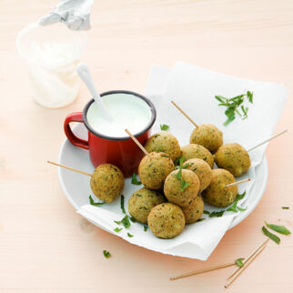 Falafel mit Joghurtsauce Falafel mit Joghurtsauce