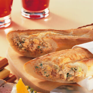 Baguette mit Käsefüllung Baguette mit Käsefüllung