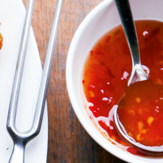 Dip für grgrilltes Fleisch (Nam Jim Muh Rü Nüa Yang) Dip für grgrilltes Fleisch (Nam Jim Muh Rü Nüa Yang)