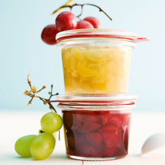 Helles und Dunkles Traubenkompott Helles und Dunkles Traubenkompott