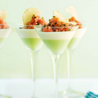 Spargel-Panna-cotta mit Räucherlachstatar Spargel-Panna-cotta mit Räucherlachstatar