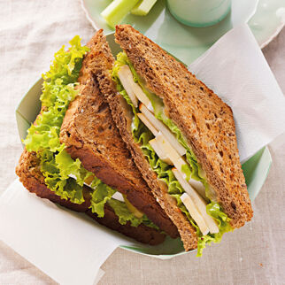 Camembert-Birnen-Sandwich Camembert-Birnen-Sandwich