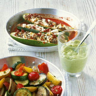 Gefüllte Zucchini Gefüllte Zucchini