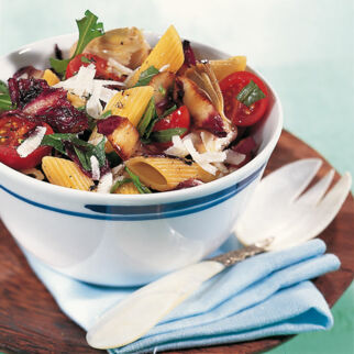 Warmer Nudelsalat mit Radicchio Warmer Nudelsalat mit Radicchio