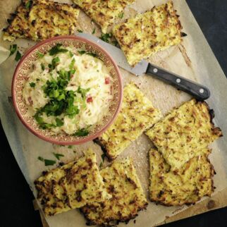 Topinambur-Kartoffel-Rösti mit Rahm-Kraut Topinambur-Kartoffel-Rösti mit Rahm-Kraut