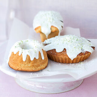 Drei Minikuchen mit Zuckerguss Kuchen Unterseite Rezepte Leicht