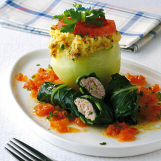 Gefüllte Kohlrabi mit Blätterrouladen Gefüllte Kohlrabi mit Blätterrouladen