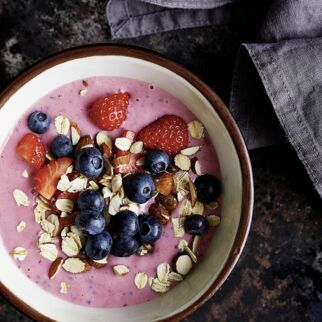 Erdbeer-Smoothie-Bowl Erdbeer-Smoothie-Bowl