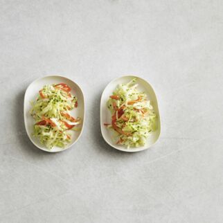 Spitzkohlsalat mit Ingwer Spitzkohlsalat mit Ingwer