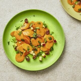 Lauwarmer Möhrensalat Lauwarmer Möhrensalat