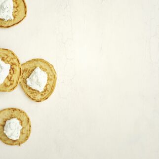 Curry-Pancakes
mit Kräuterquark Curry-Pancakes
mit Kräuterquark