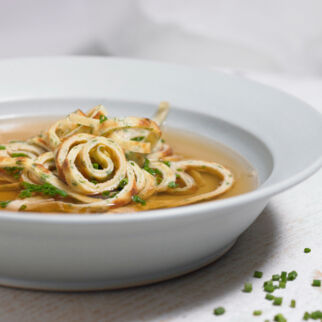 Kräuterflädlesuppe Kräuterflädlesuppe
