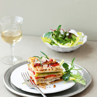 Lasagne mit gerösteter Paprika, Zucchini und Ricotta Lasagne mit gerösteter Paprika, Zucchini und Ricotta