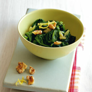 Zitronen-Spinat mit Walnüssen Zitronen-Spinat mit Walnüssen