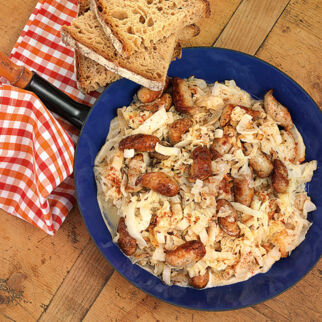 Chinakohlpfanne mit Wurst Chinakohlpfanne mit Wurst