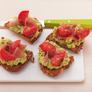 Avocado-Schinken-Crostini Avocado-Schinken-Crostini