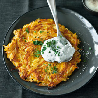 Kürbis-Rösti mit Kräuterquark Kürbis-Rösti mit Kräuterquark