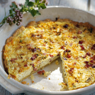 Quarkkuchen mit Zwiebeln und Speck Quarkkuchen mit Zwiebeln und Speck