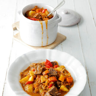 Gulaschtopf mit Sauerkraut Gulaschtopf mit Sauerkraut