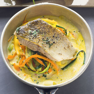 Gemüsenudelnester mit Zander Gemüsenudelnester mit Zander