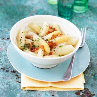 Spargelsalat mit Speckvinaigrette Spargelsalat mit Speckvinaigrette