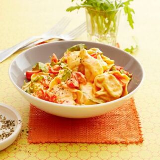 Tomaten-Sahne-Tortellini Tomaten-Sahne-Tortellini