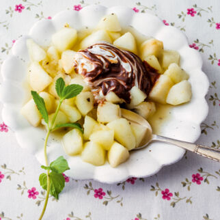 Birnen mit Schokoladenquark-Haube Birnen mit Schokoladenquark-Haube