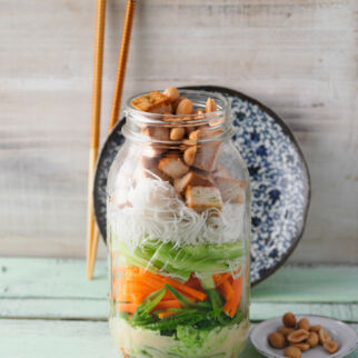 Asia-Gemüsesalat mit Tofu Asia-Gemüsesalat mit Tofu