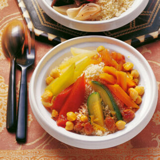 Gemüse-Couscous mit Rosinen Gemüse-Couscous mit Rosinen