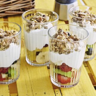 Obst-Schicht-Cocktail Obst-Schicht-Cocktail