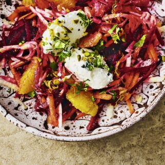 Gemüsesalat mit Ziegenkäse Gemüsesalat mit Ziegenkäse