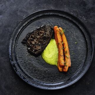 Rinderscherzerl mit Liebstöckelsauce Rinderscherzl Ruebe Liebstoeckel