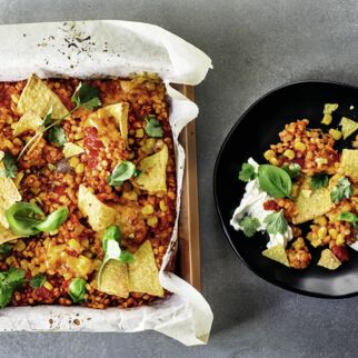 Tomatenlinsen mit Chips Tomatenlinsen mit Chips