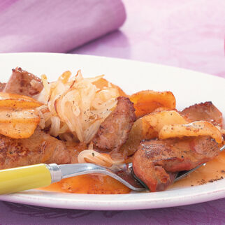 Kalbsleber mit Zwiebeln und Sherry Kalbsleber mit Zwiebeln und Sherry