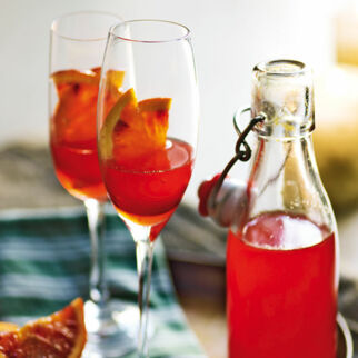 Blutorangensirup mit Ingwer Blutorangensirup mit Ingwer