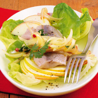 Marinierter Matjes mit Apfel Marinierter Matjes mit Apfel