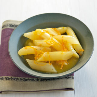 Schwarzwurzeln in Orangenbutter Schwarzwurzeln in Orangenbutter