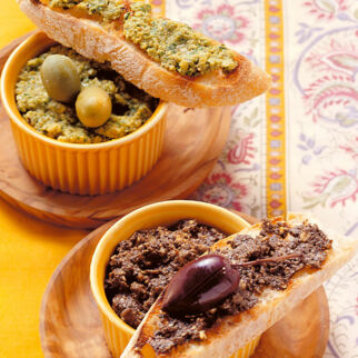 Schwarze und grüne Tapenade Schwarze und grüne Tapenade