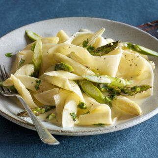 Spargel-Kerbel-Sauce Spargel-Kerbel-Sauce