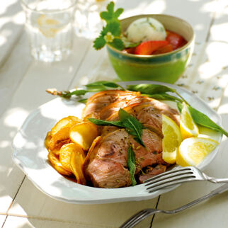 Aroma-Lamm mit Knuspersalbei Aroma-Lamm mit Knuspersalbei