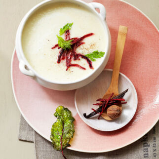 Schwarzwurzel-Cremesuppe mit Vanille Schwarzwurzel-Cremesuppe mit Vanille