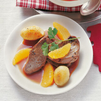 Rehschnitzel mit Apfelsinen und Hagebuttensauce Rehschnitzel mit Apfelsinen und Hagebuttensauce