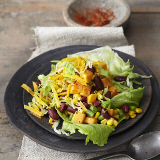 Scharfer Süßkartoffel-Bohnen-Salat Scharfer Süßkartoffel-Bohnen-Salat