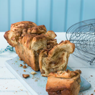 Apfel-Marzipan-Zupfbrot Apfel-Marzipan-Zupfbrot