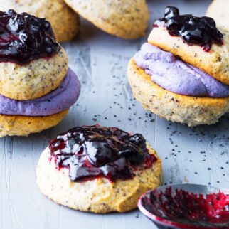 Whoopies Tricks Whoopies Tricks