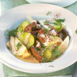 Gurkenpfanne mit Rindfleisch Gurkenpfanne mit Rindfleisch